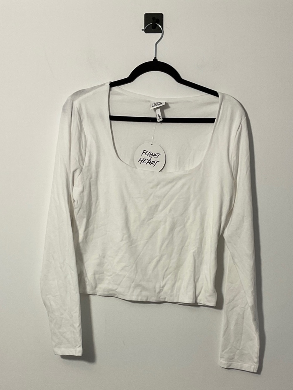 White Scoop-Neck Long Sleeve Top